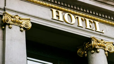 TENDINȚE. Piața hotelieră post-COVID-19 nu moare, dar se transformă: Camerele neocupate vor putea fi închiriate în regim de spații de lucru