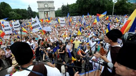 Marș de amploare în Chișinău, pentru unirea cu România