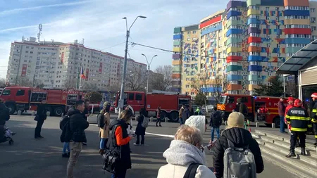 UPDATE: Pompierii intervin la stația de metrou Constantin Brâncoveanu. Pasagerii au simțit miros de fum și au sunat la 112 / ISU: Situația de urgență nu se confirmă