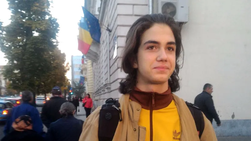 Reacția ministrului Educației în cazul elevilor de la Liceul Greco-Catolic care au fost trimiși acasă pentru că aveau părul lung și barbă