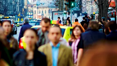 Anul 2013 pentru bugetari: fără tichete de masă, cadou și vacanță, gratuități limitate la CFR, angajări înghețate