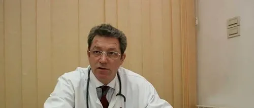Adrian Streinu-Cercel, apel disperat către români: “Nu vă mai salutați cu pumnul, pentru că luați microbii de pe mâna partenerului!”