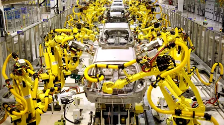 Bill Gates cere taxarea roboților care iau locurile de muncă ale oamenilor 