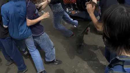 Reprezentanții școlii din Filiași unde un elev a murit în urma unui conflict cu alt elev spun că totul a început din joacă