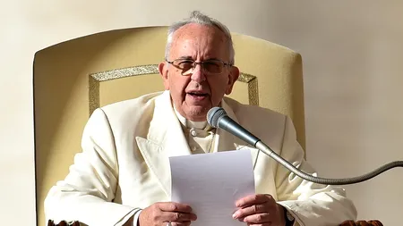 Papa condamnă, în mesajul de Crăciun, violențele împotriva copiilor și persecuția minorităților