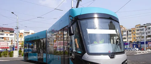Cum arată primul tramvai nou din ultimii 40 de ani, produs la Arad, cumpărat de Primăria din Galați | FOTO