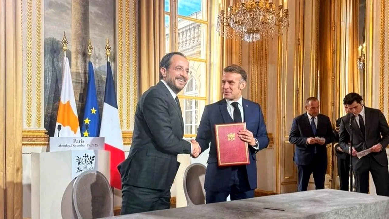 POLITICO: Franța și Cipru semnează un acord militar care permite desfășurarea trupelor franceze pe insulă