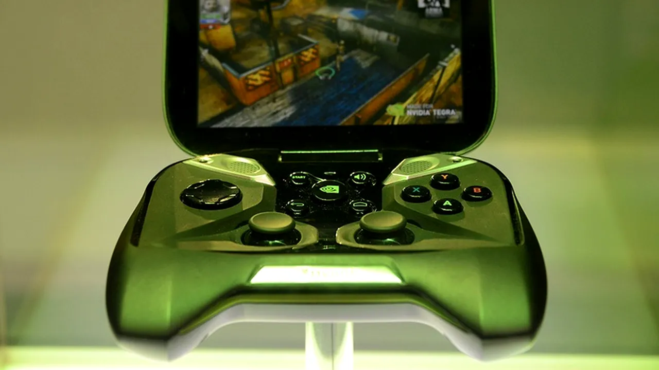 Consola video mobilă Nvidia Shield va fi disponibilă luna viitoare. VIDEO