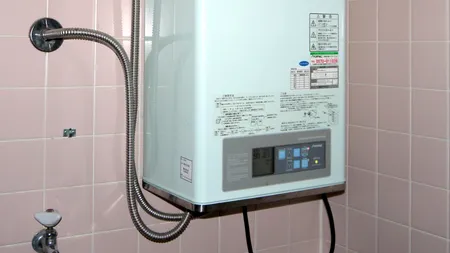 Două adolescente s-au ELECTROCUTAT în baie, într-o locuință din Timișoara, din cauza unui boiler electric