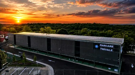 Cea mai mare parcare supraterană semiautomatizată din România, construită în cartierul Trivale din Pitești. „Este fabulos!”