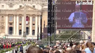 Papa LEON a rostit prima rugăciune de la balconul Bazilicii Sfântul Petru, în fața a mii de credincioși: „Un moment puternic, un Papă bun și cald”