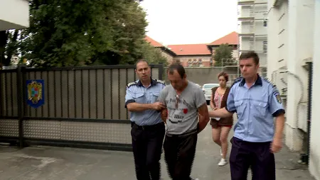 Mărturii sfâșietoare despre fetița de un an și nouă luni bătută crunt de mamă și concubin: 