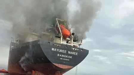 O navă sub pavilion thailandez a fost atacată în Strâmtoarea Ormuz. Trei marinari sunt dați dispăruți după ce compartimentul motorului a luat foc