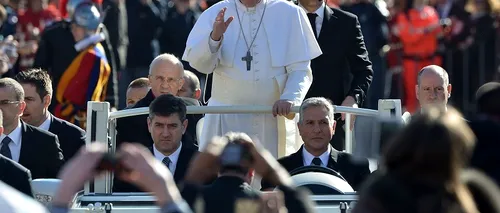 LIVE VIDEO - Papa Francisc intră în Piața Sfântul Petru în papamobil