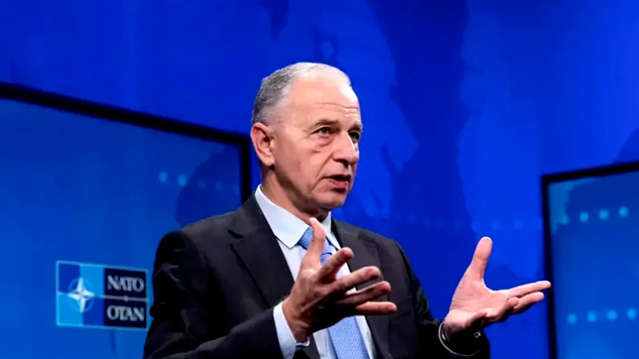 Rectorul SNSPA îl acuză pe Mircea Geoană de campanie politică de tip „CLANDESTIN”: „Folosește însemnele NATO, nu exclud investigații de natură penală”