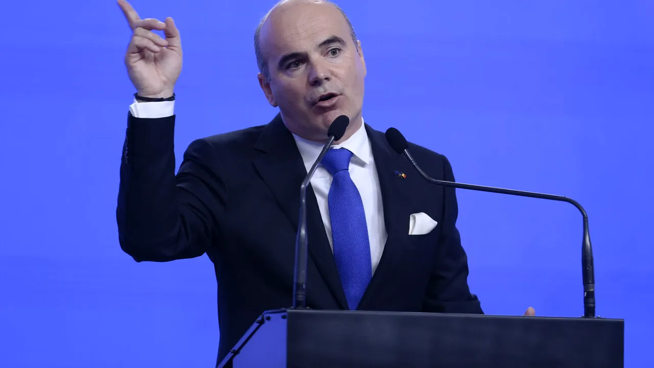 Rareș Bogdan anunță și distrugerea transporturilor, după HoReCa și construcții. Pe cine dă vina europarlamentarul liberal