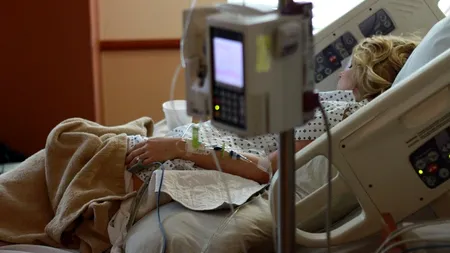 Situație absurdă în plină pandemie: Aparatura ATI COVID, nefolosită pentru că nu încape pe ușă!