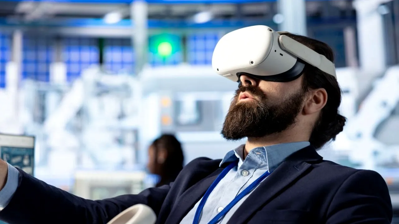 Afacerea cu tehnologia VR prin care Cosmin ajută pacienții care suferă de depresie. Uniunea Europeană i-a acordat 80.000 de euro finanțare