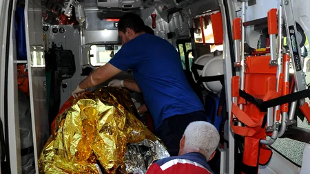 Explozie de proporții într-un bloc din Târgu Mureș. Un băiat și o femeie au arsuri la cap și la mâini