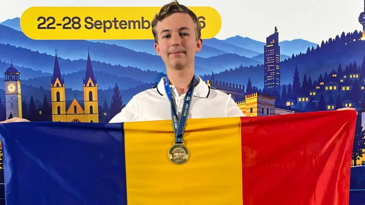Un elev din Iași, cel mai bun la Balcaniada de Informatică. Andrei Nemțișor a luat aurul absolut și a ajuns la șase medalii internaționale
