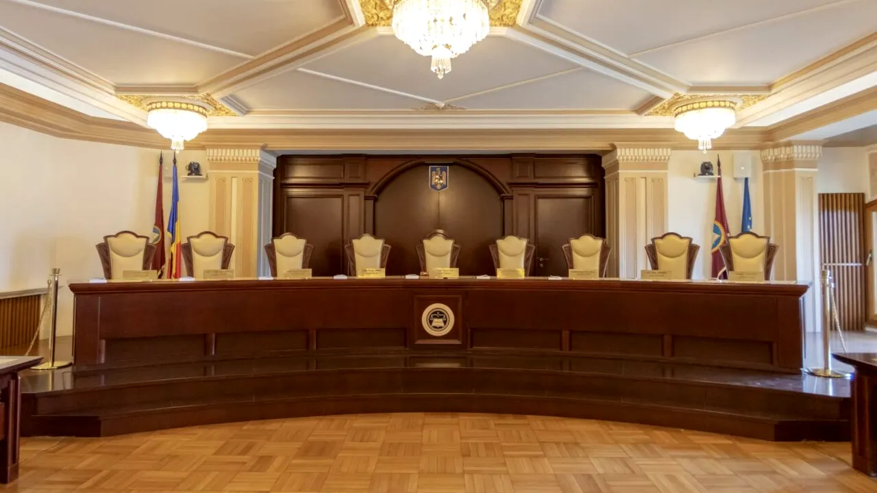 Lege care ar urma să stopeze unele acțiuni abuzive ale ONG-urilor, atacată de USR la CCR. A fost votată în Parlament și aşteaptă promulgarea preşedintelui Klaus Iohannis