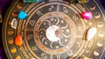 Trei zodii norocoase care au câștigat pariul cu Mercur Retrograd în Berbec. De azi, învârt banii cu lopata