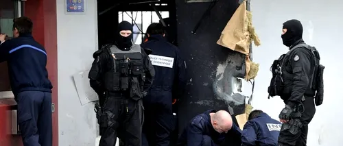 Un gangster a evadat dintr-o închisoare franceză după ce a luat ostatici gardienii și a aruncat în aer ușile 