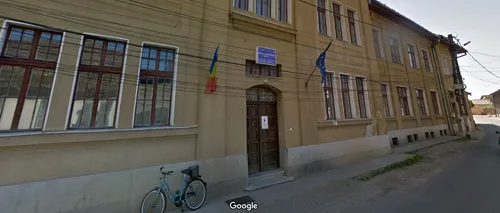 Noul spital din Lipova, Arad, se degradează pe zi ce trece, în timp ce bolnavii COVID sunt duși în alte județe