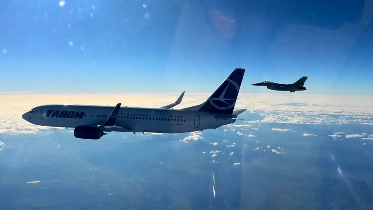Aeronava care a adus la București delegația NATO, în frunte cu Jens Stoltenberg, escortată de avioane de luptă – FOTO&VIDEO