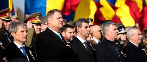 Ce s-a întâmplat după ce un apel la 112 a anunțat că un bărbat înarmat e lângă președintele Klaus Iohannis la paradă