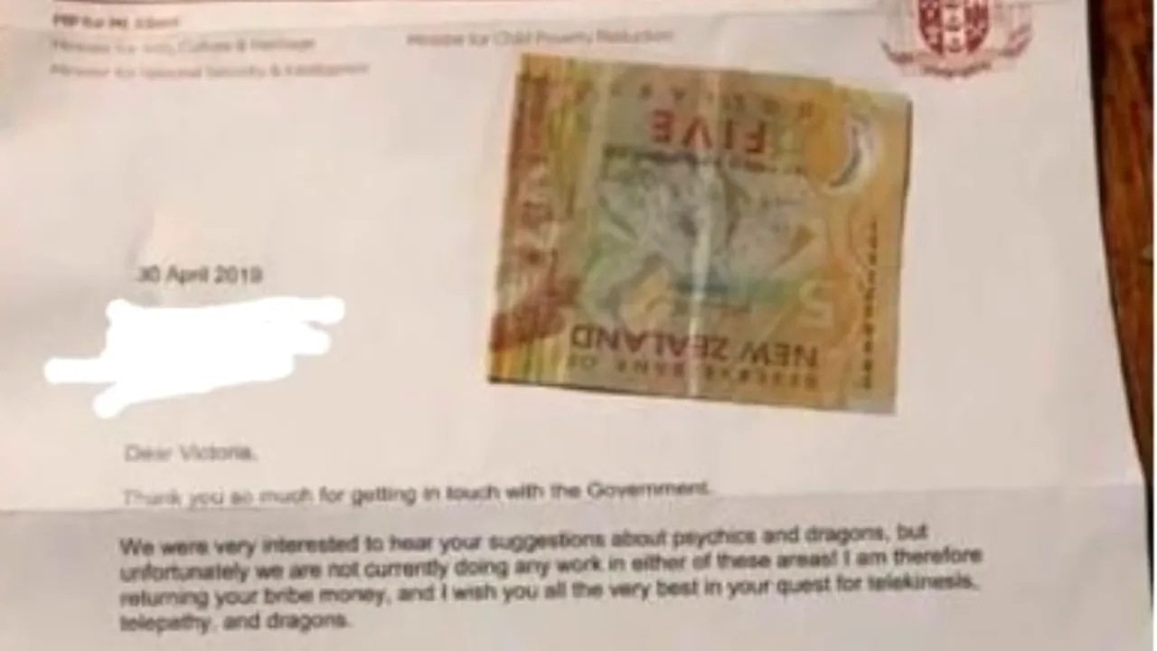 Ideile amuzante ale copiilor: O fetiță a trimis mită unui prim-ministru pentru a sponsoriza un Centru de Cercetare pentru Dragoni