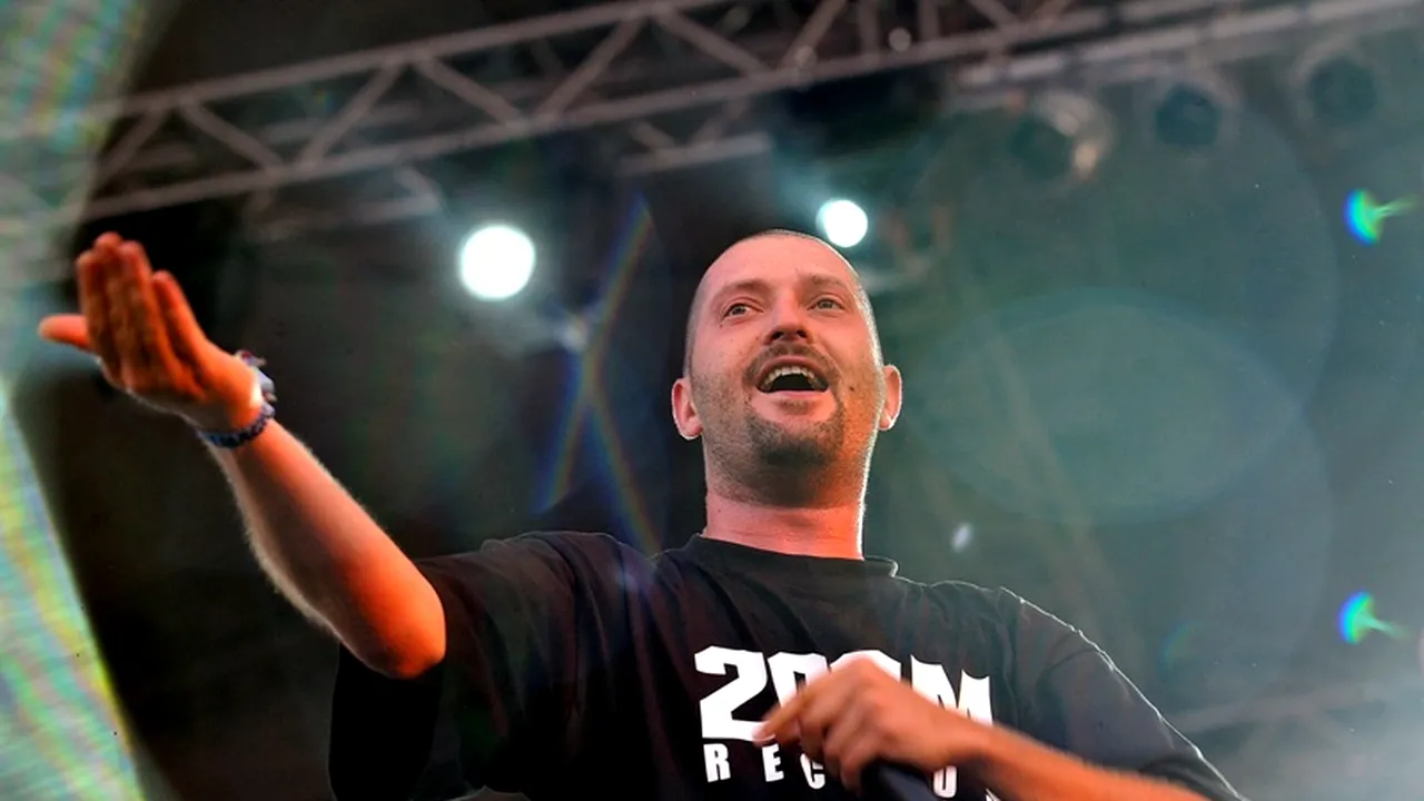 Cheloo s-a mutat într-un sat de munte. Cum arată noua sa locuință