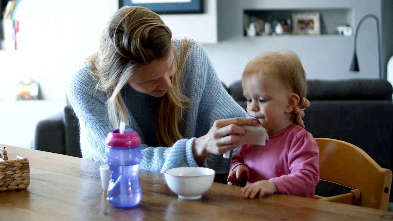 Liliana lucra ca bonă în locuința unei familii din Suceava. Ce a găsit, într-o zi, în podul casei i-a schimbat viața pentru totdeauna