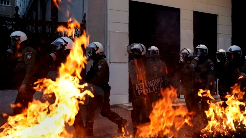 Decizia parlamentului elen care ar putea genera noi tensiuni sociale după trei ani de austeritate
