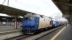 Pericol pentru trenurile spre litoral. Un angajat CFR a găsit 3 obstacole puse intenționat pe șine. Un posibil accident feroviar a fost evitat