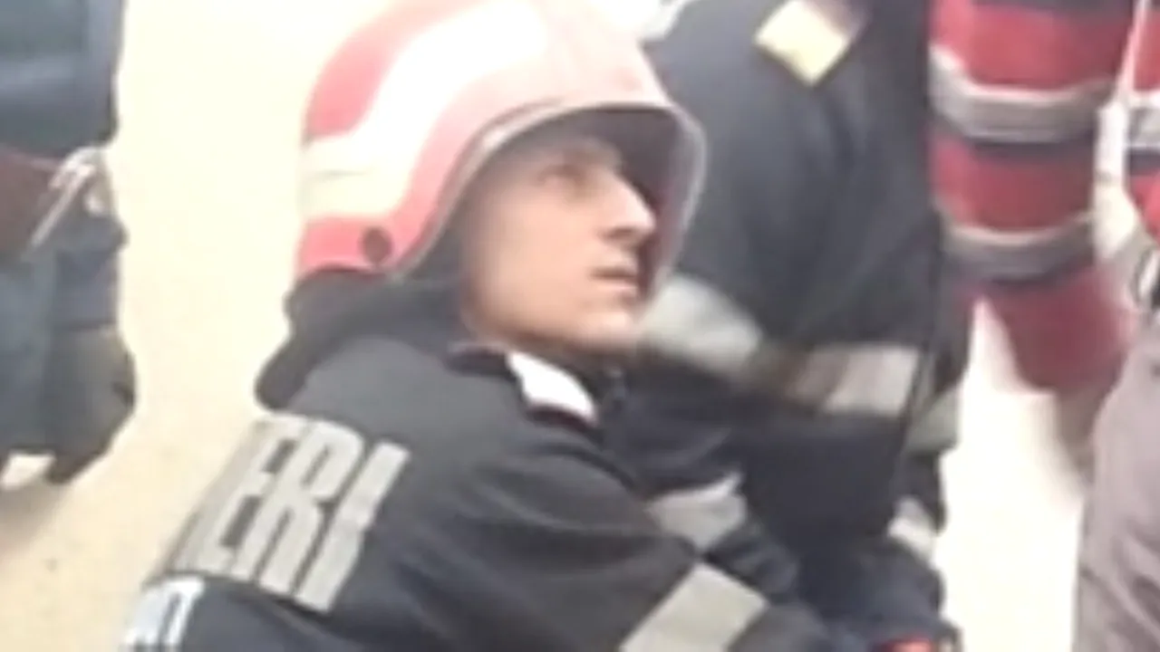 Incendiu într-o parcare din Botoșani. 