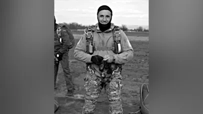 VIDEO | Florin Ștreangă, militarul care a murit după un salt cu parașuta, a fost condus pe ultimul drum astăzi