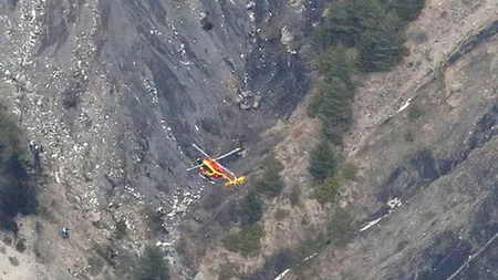 Au fost reluate operațiunile de căutare la locul prăbușirii avionului Germanwings