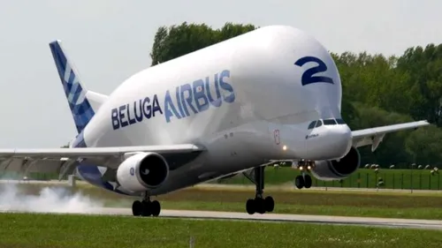 GALERIE FOTO. Cum arată aeronava Beluga produsă de compania franceză Airbus