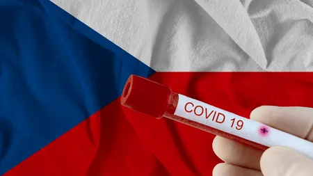 Cehia a depășit 15.000 de cazuri de COVID-19 pe zi. Slovacia anunță noi restricții