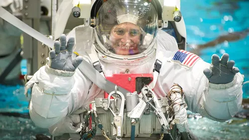 Motivul CIUDAT pentru care prima misiune exclusiv feminină în afara Stației Spațiale a fost anulată