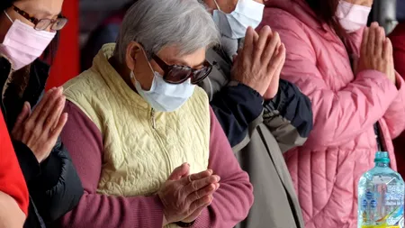 Alături de bolnavi cu spiritul: O biserică din Sibiu cheamă credincioșii să se roage pentru bolnavii cu coronavirus