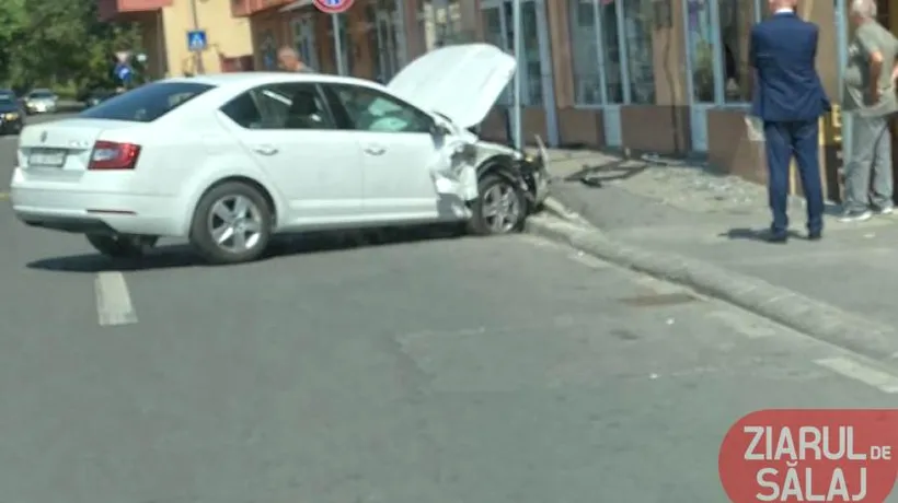 Subprefectul județului Sălaj și-a făcut praf mașina, după ce s-a urcat băut la volan