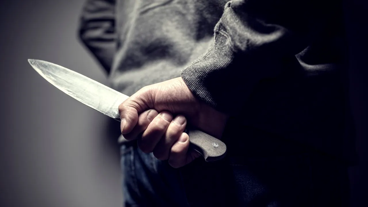 Bărbatul care şi-a înjunghiat fetiţele a fost arestat preventiv pentru 30 de zile. Decizia nu este definitivă