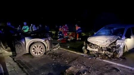 FOTO-VIDEO | Un biciclist a murit după ce a fost acroșat de o mașină condusă de un șofer băut, în județul Teleorman. În accident a mai fost implicat un autoturism, fiind rănită o pasageră