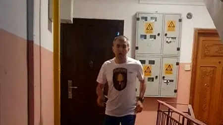 VIDEO. A alergat 100 de kilometri pe scara unui bloc din Tulcea. S-a apucat joi și a terminat după 12 ore