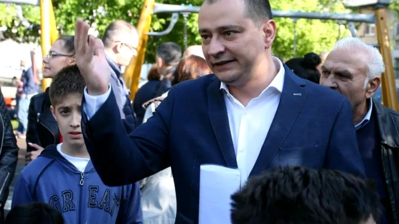 Revolta părinților din Sectorul 4, după ce primarul Băluță a renunțat la contractele de pază pentru școli: Dar de borduri aveți bani?