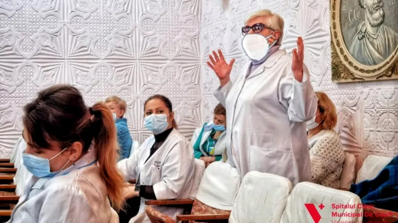 Moment penibil la Spitalul „V. Ignatenco” din Chișinău după ce medicilor le-au fost puse măști în Photoshop la un eveniment unde ei nu le-au purtat