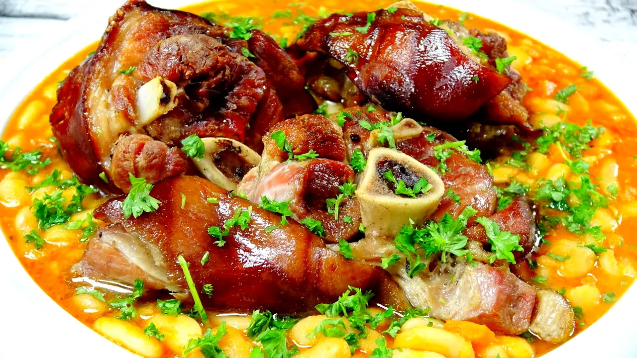 Cum facem cea mai bună fasole cu ciolan, după rețeta lui Radu Anton Roman