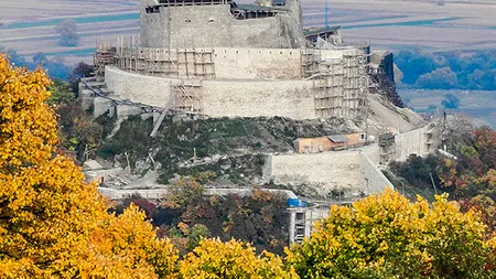 Sfârșit tragic pentru un tânăr care s-a urcat pe un zid al Cetății Deva ca să facă fotografii
